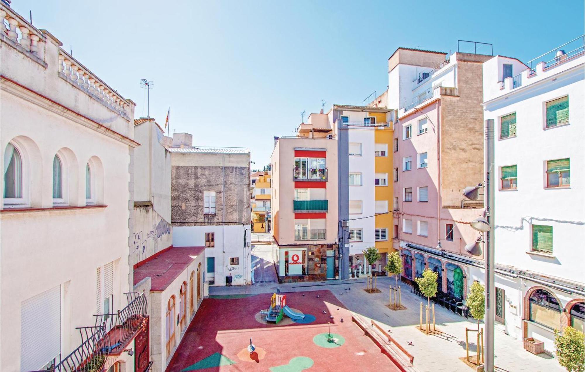 2 Bedroom Cozy Apartment In Blanes Exterior photo